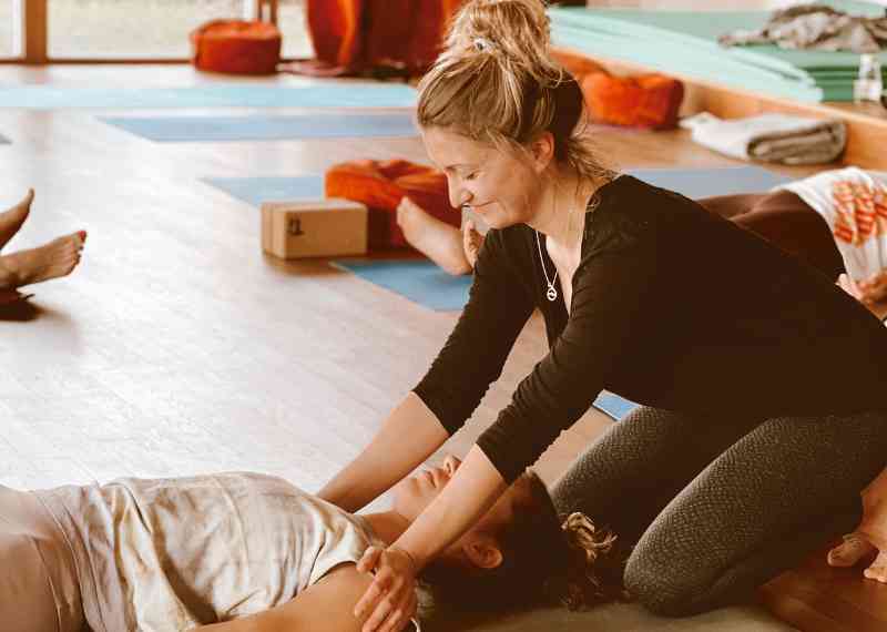 200h Yogalehrer-Ausbildung
